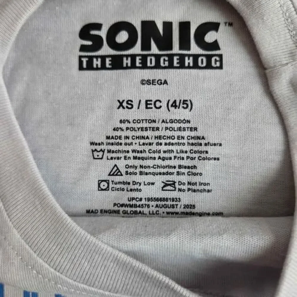 Sonic The Hedgehog boys XS 4/5 light gray short sleeve graphic tshirt new